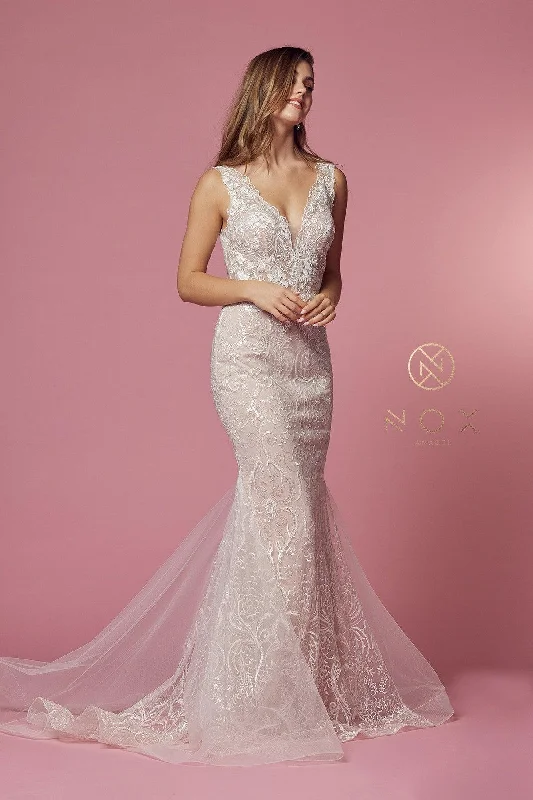 Sleeveless Formal Long Wedding Gown