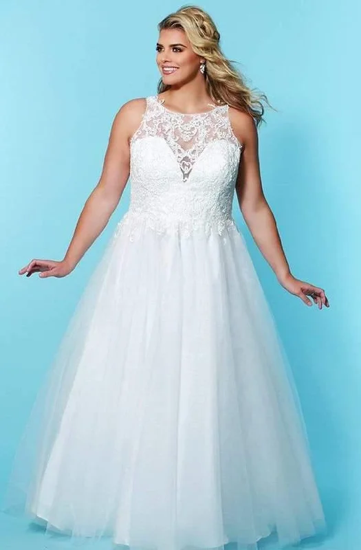 Sydneys Closet Long Plus Size Wedding Dress