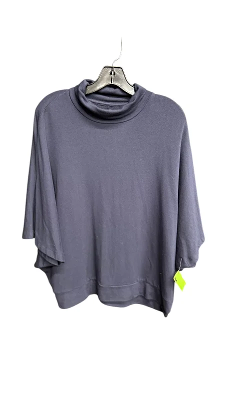 Top Short Sleeve By Lou And Grey In Navy, Size: S