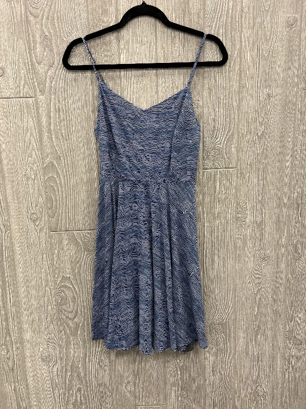 Dress Casual Short By Old Navy In Blue, Size: M