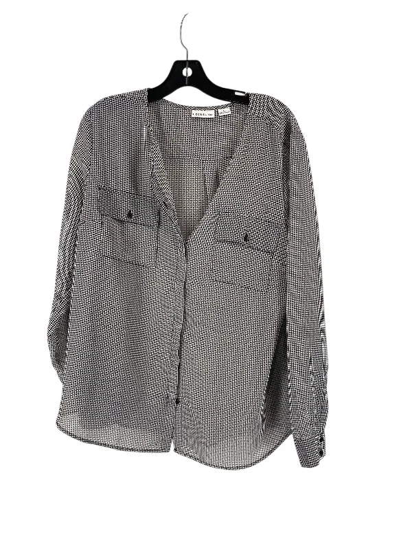 Top Long Sleeve By Liz Claiborne In Checkered Pattern, Size: Xl